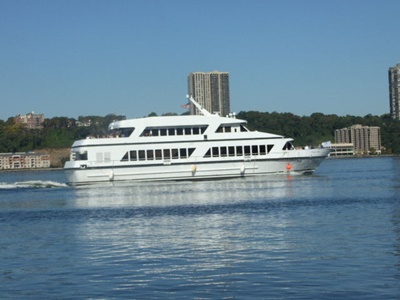 New York yacht Cloud 9 IV starboard